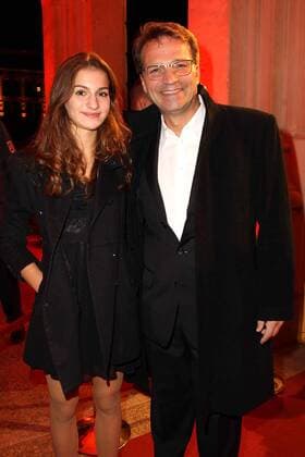 Mathias Herrmann mit seiner Tochter Sophie bei der Verleihung Hessischer Film- und Kinopreis 2015 am 16.10.2015 in Frankfurt Hessischer Filmpreis 2015 in Frankfurt 