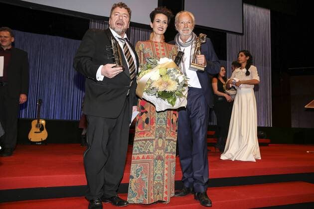 Armin Rohde, Melika Foroutan und Michael Gwisdek bei der Verleihung vom Hessischen Film- und Kinopreis 2015 in der Alten Oper. Frankfurt, 16.10.2015 Foto:xP.xBackx xFuturexImage