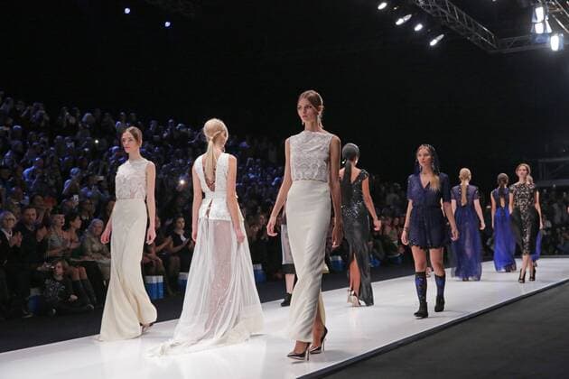 MOSCOW, RUSSIA. OCTOBER 17, 2015. Models showcase creations by designer Alina Assi during the Moscow Fashion Week at Gostiny Dvor. Artyom Geodakyan TASS  TS010072