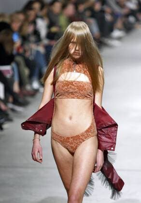 Oct. 17, 2015 - Kiev, Ukraine - A model presents a creation by Ukrainian designer SASHA KANEVSKI during the Ukrainian Fashion Week in Kiev, Ukraine, 17 October 2015. The event presents Spring Summer 2016 collections by Ukrainian and international designers from 14 to 20 October. Kiev Ukraine - ZUMAg194