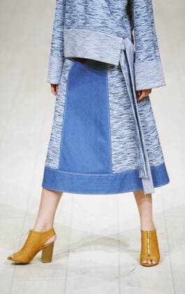 Oct. 17, 2015 - Kiev, Ukraine - A model presents a creation by Ukrainian designer Kate Silchenko during the Ukrainian Fashion Week in Kiev, Ukraine, 17 October 2015. The event presents Spring Summer 2016 collections by Ukrainian and international designers from 14 to 20 October. Kiev Ukraine  - ZUMAn230