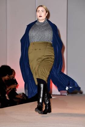 Hayley Hasselhoff, dieTochter von David Hasselhoff auf dem Laufsteg bei der Kurvenrausch Modenschau im Rahmen der Plus Size Fashion Days am 17.10.2015 in Hamburg Kurvenrausch Fashionshow in Hamburg im Rahmen der Plus Size Fashion Days 2015 