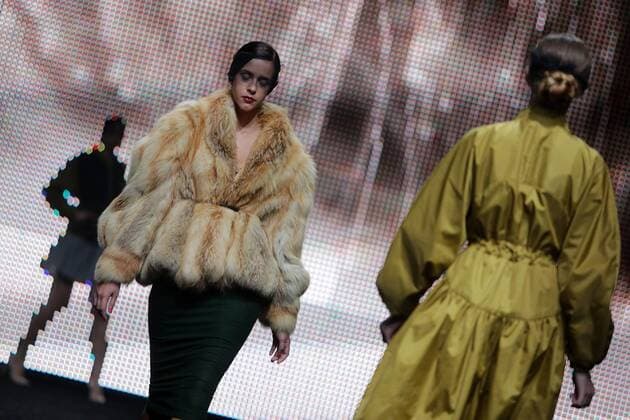 Cro-A-Porter , 3rd night - Croatia 17.10.2015., Zagreb,Croatia - Schwarzkopf Cro-A-Porter in Lauba, 3rd night. Runway Twins.  GrgurxZucko PIXSELL