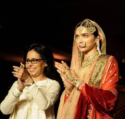 GURGAON, INDIA - OCTOBER 17: Bollywood actor Deepika Padukone, who launched the song Deewani Mastani from Bhansali Productions Bajirao Mastani, turned showstopper for designer Anju Modi at 11th edition of Blenders Pride Fashion Tour 2015, at Leela Hotel, on October 17, 2015 in Gurgaon, India. (Photo by Parveen Kumar Hindustan Times ) 11th Edition Of Blenders Pride Fashion Tour 2015
