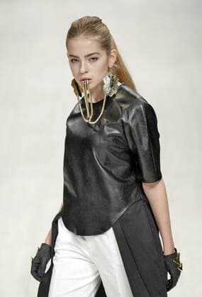 Oct. 18, 2015 - Kiev, Ukraine - A model presents a creation by Belorussian designer YAUHENIYA BELSKAYA during the Ukrainian Fashion Week in Kiev, Ukraine,18 October 2015. The event presents Spring Summer 2016 collections by Ukrainian and international designers from 14 to 20 October. Kiev Ukraine - ZUMAg194