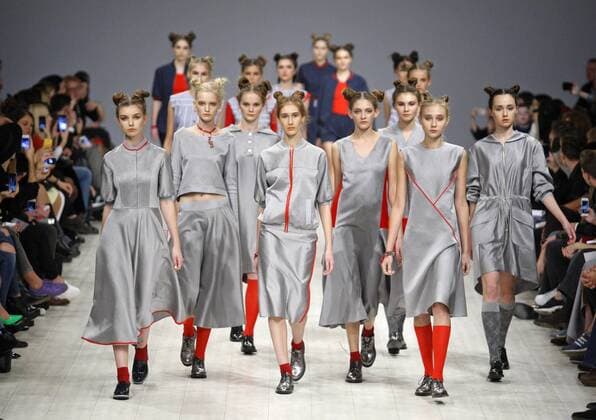 Oct. 18, 2015 - Kiev, Ukraine - Models presents a creation by Ukrainian LIA SYN during the Ukrainian Fashion Week in Kiev, Ukraine, 18 October 2015. The event presents Spring Summer 2016 collections by Ukrainian and international designers from 14 to 20 October. Kiev Ukraine - ZUMAg194