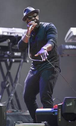 Oct 17, 2015 - Raleigh, North Carolina; USA - Singer BLACK THOUGHT of the band THE ROOTS performs live as part of the inaugural 2015 American Roots Music and Arts Festival that took place at the Walnut Creek Amphitheatre located in Raleigh. Copyright 2015 Raleigh USA - ZUMAm78_