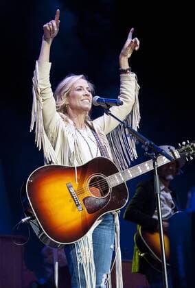 Oct 18, 2015 - Raleigh, North Carolina; USA - Musician SHERYL CROW performs live as part of the inaugural 2015 American Roots Music and Arts Festival that took place at the Walnut Creek Amphitheatre located in Raleigh. Copyright 2015 Raleigh USA - ZUMAm78_
