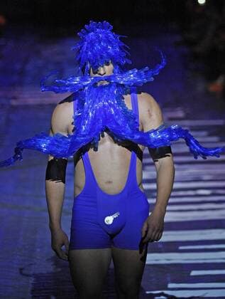 Oct. 18, 2015 - Kiev, Ukraine - A model presents a creation by Ukrainian designer ALEKSEY ZALEVSKIY during the Ukrainian Fashion Week in Kiev, Ukraine, 18 October 2015. The event presents Spring Summer 2016 collections by Ukrainian and international designers from 14 to 20 October. Kiev Ukraine - ZUMAg194