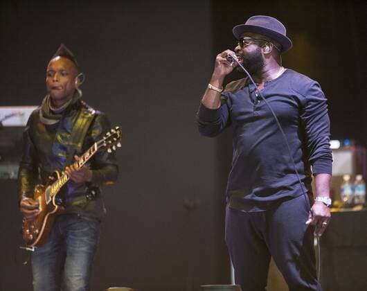 Oct 17, 2015 - Raleigh, North Carolina; USA - Singer BLACK THOUGHT of the band THE ROOTS performs live as part of the inaugural 2015 American Roots Music and Arts Festival that took place at the Walnut Creek Amphitheatre located in Raleigh. Copyright 2015 Raleigh USA - ZUMAm78_