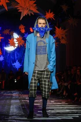 Oct. 18, 2015 - Kiev, Ukraine - A model presents a creation by Ukrainian designer Oleksiy Zalevskiy during the Ukrainian Fashion Week in Kiev, Ukraine, 14 October 2015. The event presents Spring Summer 2016 collections by Ukrainian and international designers from 14 to 18 October. Kiev Ukraine  - ZUMAn230