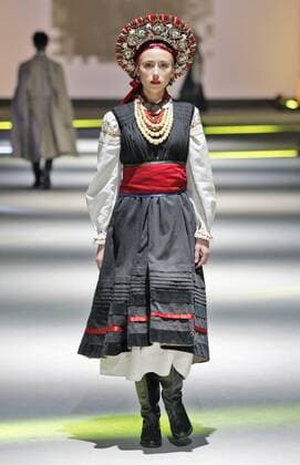 Oct. 18, 2015 - Kiev, Ukraine - A model in traditional ethnic ukrainian clothing presents a creation at presentation project VYTOKY (ORIGINS),devoted Ukrainian traditional culture,during the Ukrainian Fashion Week in Kiev, Ukraine,18 October 2015. The event presents Spring Summer 2016 collections by Ukrainian and international designers from 14 to 20 October. Kiev Ukraine - ZUMAg194