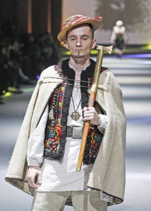 Oct. 18, 2015 - Kiev, Ukraine - A model in traditional ethnic ukrainian clothing presents a creation at presentation project VYTOKY (ORIGINS),devoted Ukrainian traditional culture,during the Ukrainian Fashion Week in Kiev, Ukraine,18 October 2015. The event presents Spring Summer 2016 collections by Ukrainian and international designers from 14 to 20 October. Kiev Ukraine - ZUMAg194