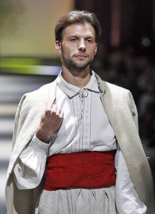 Oct. 18, 2015 - Kiev, Ukraine - A model in traditional ethnic ukrainian clothing presents a creation at presentation project VYTOKY (ORIGINS),devoted Ukrainian traditional culture,during the Ukrainian Fashion Week in Kiev, Ukraine,18 October 2015. The event presents Spring Summer 2016 collections by Ukrainian and international designers from 14 to 20 October. Kiev Ukraine - ZUMAg194