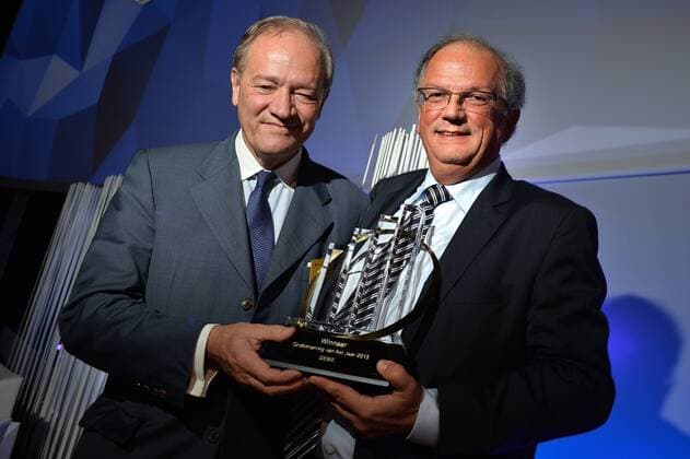 - BRUSSELS, BELGIUM: Ackermans and van Haaren CEO Baron Luc Bertrand and Deme CEO Alain Bernard pictured after the award ceremony for the 21st edition of Onderneming van het jaar (Dutch-speaking company of the year), Tuesday 20 October 2015, in Brussels.  DAVIDxSTOCKMAN 04724953