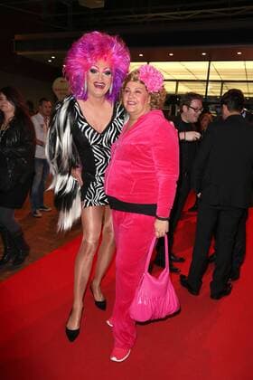 Olivia Jones und Cindy aus Marzahn bei der Verleihung Der Deutsche Comedypreis 2015 am 20.10.2015 in Koeln Deutscher Comedypreis 2015 in Koeln 