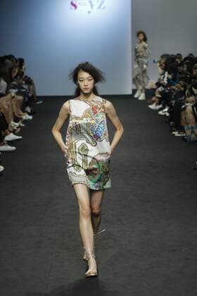 Oct. 21, 2015 - Seoul, South Korea - October 21, 2015 - South Korea, Seoul : Model catwalk on the runway during the Seoul Fashion Week 2016 S S S=YZ show at DDP in Seoul, South Korea. Seoul Fashion Week every march, october held on annual fashion show in South Korea. Seoul South Korea  - ZUMAn230