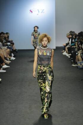 Oct. 21, 2015 - Seoul, South Korea - October 21, 2015 - South Korea, Seoul : Model catwalk on the runway during the Seoul Fashion Week 2016 S S S=YZ show at DDP in Seoul, South Korea. Seoul Fashion Week every march, october held on annual fashion show in South Korea. Seoul South Korea  - ZUMAn230