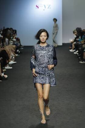 Oct. 21, 2015 - Seoul, South Korea - October 21, 2015 - South Korea, Seoul : Model catwalk on the runway during the Seoul Fashion Week 2016 S S S=YZ show at DDP in Seoul, South Korea. Seoul Fashion Week every march, october held on annual fashion show in South Korea. Seoul South Korea  - ZUMAn230