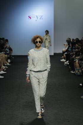 Oct. 21, 2015 - Seoul, South Korea - October 21, 2015 - South Korea, Seoul : Model catwalk on the runway during the Seoul Fashion Week 2016 S S S=YZ show at DDP in Seoul, South Korea. Seoul Fashion Week every march, october held on annual fashion show in South Korea. Seoul South Korea  - ZUMAn230