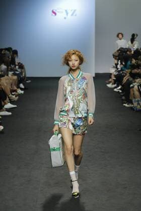 Oct. 21, 2015 - Seoul, South Korea - October 21, 2015 - South Korea, Seoul : Model catwalk on the runway during the Seoul Fashion Week 2016 S S S=YZ show at DDP in Seoul, South Korea. Seoul Fashion Week every march, october held on annual fashion show in South Korea. Seoul South Korea  - ZUMAn230