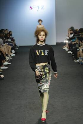 Oct. 21, 2015 - Seoul, South Korea - October 21, 2015 - South Korea, Seoul : Model catwalk on the runway during the Seoul Fashion Week 2016 S S S=YZ show at DDP in Seoul, South Korea. Seoul Fashion Week every march, october held on annual fashion show in South Korea. Seoul South Korea  - ZUMAn230