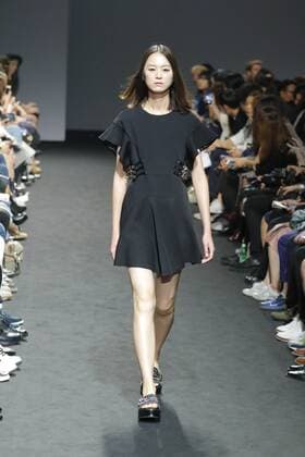 Oct. 21, 2015 - Seoul, South Korea - October 21, 2015 - South Korea, Seoul : Model catwalk on the runway during the Seoul Fashion Week 2016 KAAL E.SUKTAE show at DDP in Seoul, South Korea. Seoul Fashion Week every march, october held on annual fashion show in South Korea. Seoul South Korea  - ZUMAn230