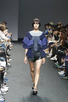 Oct. 21, 2015 - Seoul, South Korea - October 21, 2015 - South Korea, Seoul : Model catwalk on the runway during the Seoul Fashion Week 2016 KAAL E.SUKTAE show at DDP in Seoul, South Korea. Seoul Fashion Week every march, october held on annual fashion show in South Korea. Seoul South Korea  - ZUMAn230