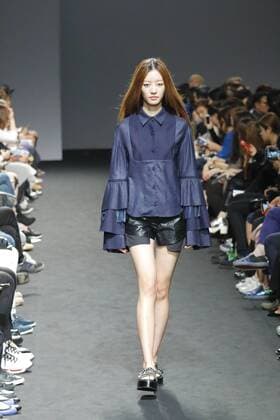 Oct. 21, 2015 - Seoul, South Korea - October 21, 2015 - South Korea, Seoul : Model catwalk on the runway during the Seoul Fashion Week 2016 KAAL E.SUKTAE show at DDP in Seoul, South Korea. Seoul Fashion Week every march, october held on annual fashion show in South Korea. Seoul South Korea  - ZUMAn230