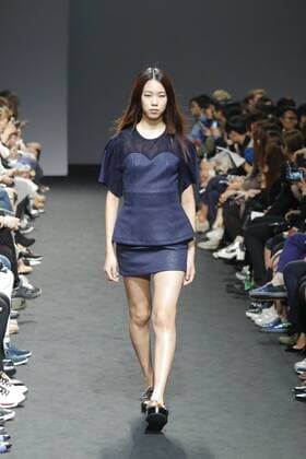 Oct. 21, 2015 - Seoul, South Korea - October 21, 2015 - South Korea, Seoul : Model catwalk on the runway during the Seoul Fashion Week 2016 KAAL E.SUKTAE show at DDP in Seoul, South Korea. Seoul Fashion Week every march, october held on annual fashion show in South Korea. Seoul South Korea  - ZUMAn230