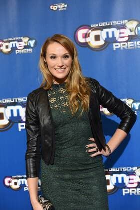 Anna Hofbauer kommt zur Verleihung des Deutschen Comedypreis 2015 am 20.10.2015 ins Coloneum in Köln.