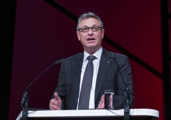 Siegfried Schneider (Praesident BLM und Vorsitzender der Gesellschafterversammlung der Medientage Muenchen) spricht bei der Eroeffnungsveranstaltung der Medientage Muenchen im Messezentrum Muenchen 21.10.2015