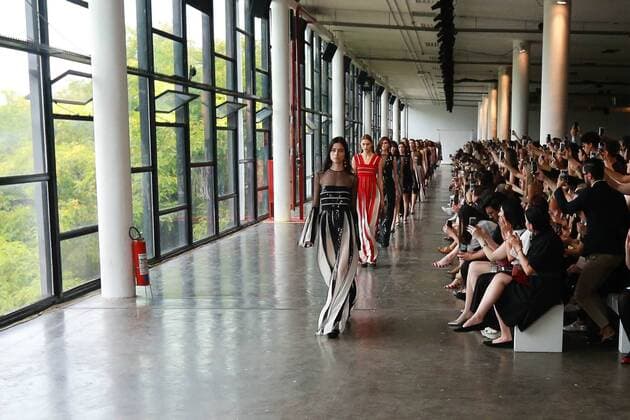 Oct. 21, 2015 - Sao Paulo, Brazil - A model presents the creation of Reinaldo LourenÃßo during the 2016 Winter collection of the Sao Paulo Fashion Week. Sao Paulo Brazil - ZUMAp133