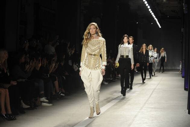 Gigi Hadid, Kendall Jenner und andere bei der Balmain x H&M Collection Fashion Show im 23 Wall Street. New York, 20.10.2015 Foto:xD.xVanxTinex xFuturexImage