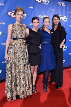 Der Deutsche Comedy Preis am 20.10.2015 in den MMC Studios in Köln v.l.n.r.: Adina Vetter, Martina Ebm, Nina Proll, Maria Köstlinger xTTx