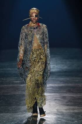 Oct. 22, 2015 - Sao Paulo, Brazil - Model presents creations of Lino Villaventura during the 2016 Winter collection of the Sao Paulo Fashion Week. Sao Paulo Brazil - ZUMAp133