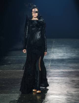 Oct. 22, 2015 - Sao Paulo, Brazil - Model presents creations of Lino Villaventura during the 2016 Winter collection of the Sao Paulo Fashion Week. Sao Paulo Brazil - ZUMAp133