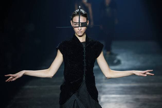 Oct. 22, 2015 - Sao Paulo, Brazil - Model presents creations of Lino Villaventura during the 2016 Winter collection of the Sao Paulo Fashion Week. Sao Paulo Brazil - ZUMAp133