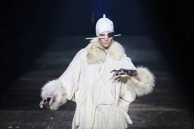 Oct. 22, 2015 - Sao Paulo, Brazil - Model presents creations of Lino Villaventura during the 2016 Winter collection of the Sao Paulo Fashion Week. Sao Paulo Brazil - ZUMAp133