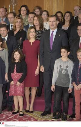 Fotos oficiales de los Premios Princesa de Asturias. El Rey Felipe VI y la Princesa Letizia, posan junto a los premiados y autoridades en los Premios Princesa de Asturias. Cordon Press Official photos of the Princess of Asturias Awards. King Philip VI and Princess Letizia, pose with the winners and authorities in the Princess of Asturias Awards. Fotos oficiales de los Premios Princesa de Asturias 