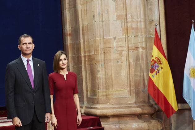Oct. 23, 2015 - Oviedo, Principado de Asturias, Spain - King Felipe VI of Spain, Queen Letizia of Spain attended an audience with Princesa de Asturias Awards 2015 winners at the Reconquista Hotel on October 23, 2015 in Oviedo, Spain. Oviedo Spain  - ZUMAg15_