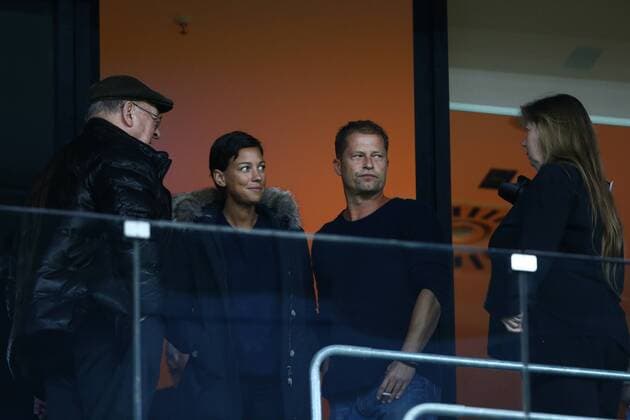 Hoffenheim Til Schweiger mit seiner neuen Freundin Marlene Shirley TSG 1899 Hoffenheim vs Hamburger SV, Fussball, 1. Bundesliga, 23.10.2015 Copyright: Neisx Eibner-Pressefoto EP_ans