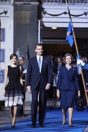 Oct. 23, 2015 - Oviedo, Principado de Asturias, Spain - King Felipe VI of Spain, Queen Letizia of Spain, Queen Sofia of Spain leave the Princesa de Asturias Awards 2015 (Princess of Asturias awards) ceremony at the Campoamor Theater on October 23, 2015 in Oviedo, Spain. Oviedo Spain  - ZUMAg15_