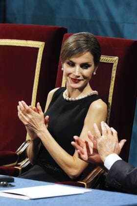 Oct. 23, 2015 - Oviedo, Principado de Asturias, Spain - Queen Letizia of Spain attended the Princesa de Asturias Awards 2015 (Princess of Asturias awards) ceremony at the Campoamor Theater on October 23, 2015 in Oviedo, Spain..Pool Oviedo Spain  - ZUMAg15_