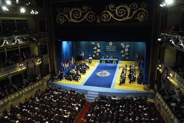 Oct. 23, 2015 - Oviedo, Principado de Asturias, Spain - King Felipe VI of Spain, Queen Letizia of Spain attended the Princesa de Asturias Awards 2015 (Princess of Asturias awards) ceremony at the Campoamor Theater on October 23, 2015 in Oviedo, Spain..Pool Oviedo Spain  - ZUMAg15_
