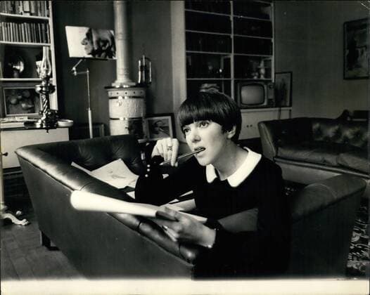 1968 - Mary Quant at home: Photo shows looking for inspirations is dress - designer Mary Quant seen at work in her flat in Dra~~tt Place, Chelsea. - ZUMAk09_