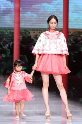 BEIJING, CHINA - OCTOBER 25: (CHINA OUT) Models showcase designs on the runway at NE-TIGER Haute Couture Collection during the Mercedes-Benz China Fashion Week S S 2016 at Beijing Hotel on October 25, 2015 in Beijing, China.  CFP474868176