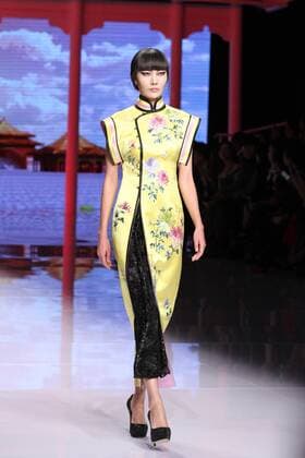 BEIJING, CHINA - OCTOBER 25: (CHINA OUT) A model showcases designs on the runway at NE-TIGER Haute Couture Collection during the Mercedes-Benz China Fashion Week S S 2016 at Beijing Hotel on October 25, 2015 in Beijing, China.  CFP474868194
