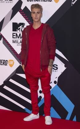 Justin Bieber arrives at the MTV Europe Music Awards in Milan, Italy on October 25, 2015.  MIL20151025701 DAVIDxSILPA