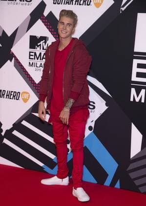 Justin Bieber arrives at the MTV Europe Music Awards in Milan, Italy on October 25, 2015.  MIL20151025703 DAVIDxSILPA